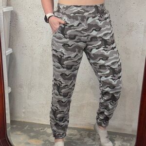 REVOLVE Bobi Gray Camo Camouflage 100% Cotton Jogger Pants New With Tags Small